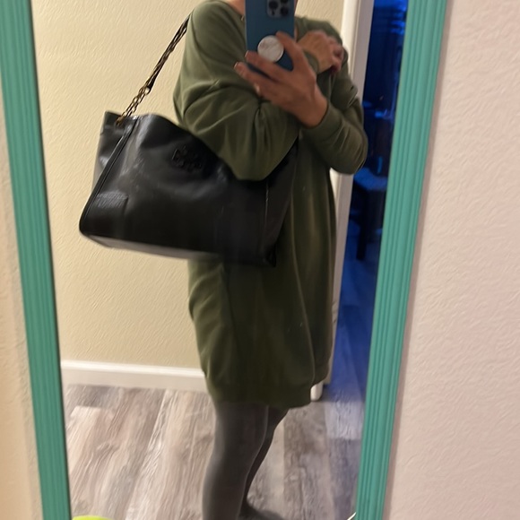 Pre-loved Authentic Tory Burch shoulder bag - Picture 8 of 11